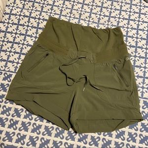 Gap Fit Maternity Cargo Shorts